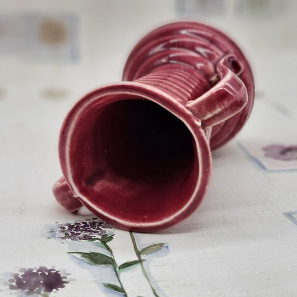 Vintage Art Pottery Vase USA Small Mulberry Ceramic Ribbed Two Handle - Picture 6 of 8